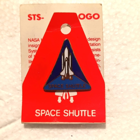 Vintage Rare Space Shuttle Pin - Picture 1 of 4